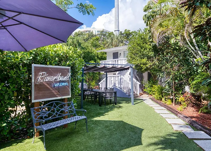 Riverbend Apartments By Lowkl
